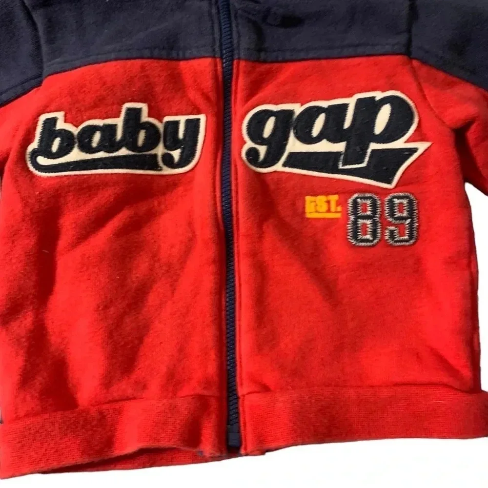 Gap baby zip up 12-18 months sweater